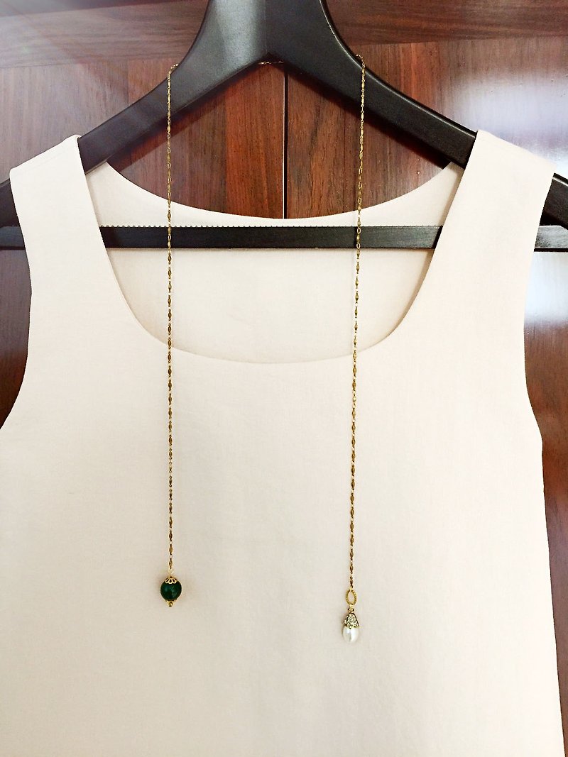 Chalcedony neoclassical pearl brass necklace - สร้อยคอ - เครื่องเพชรพลอย สีเขียว