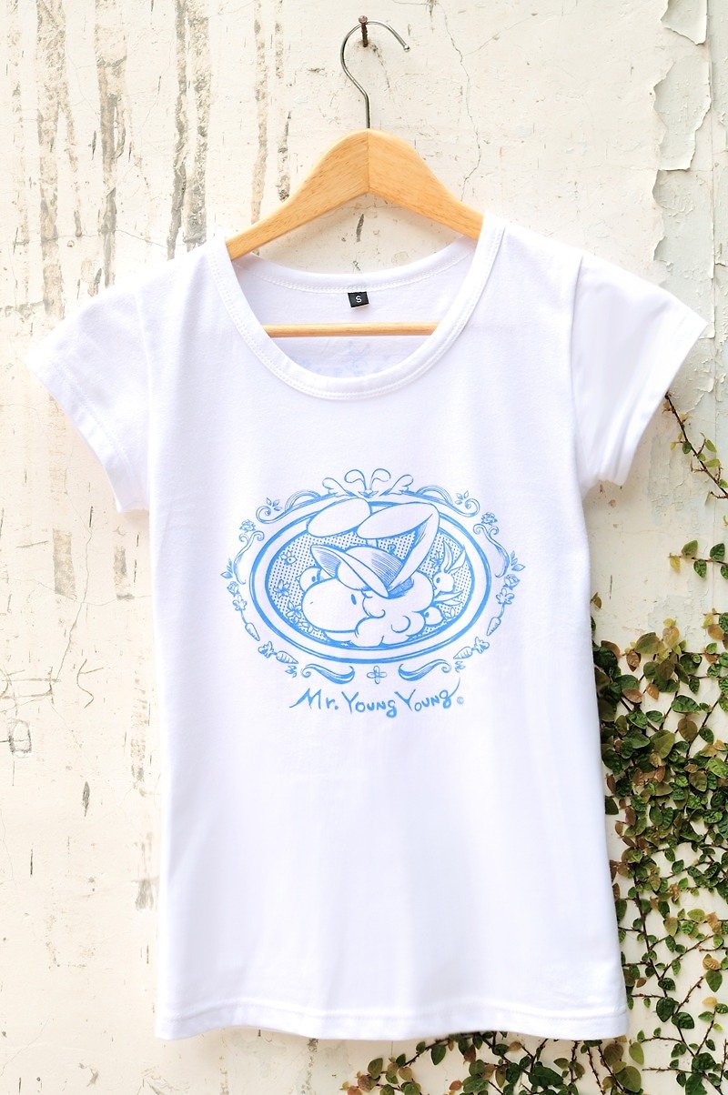 ☁湖水藍羊羊圖騰-修身M - 女 T 恤 - 其他材質 白色