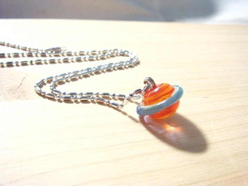 Handmade glass grapefruit Lin - loving small Saturn - lively orange - glass necklace - Necklaces - Glass Multicolor