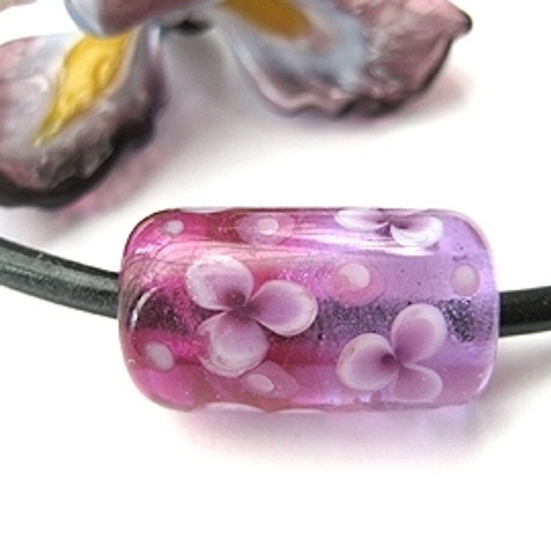 浪漫紫色系列琉璃珠 淡紫羅蘭桃紅花 - 項鍊 - 玻璃 紫色