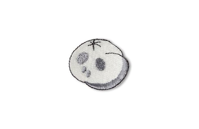 【Jingdong Capital KYO-TO-TO】きのこシリーズ_ Mushroom (おにふすべ) embroidery piece - Knitting, Embroidery, Felted Wool & Sewing - Thread Gray