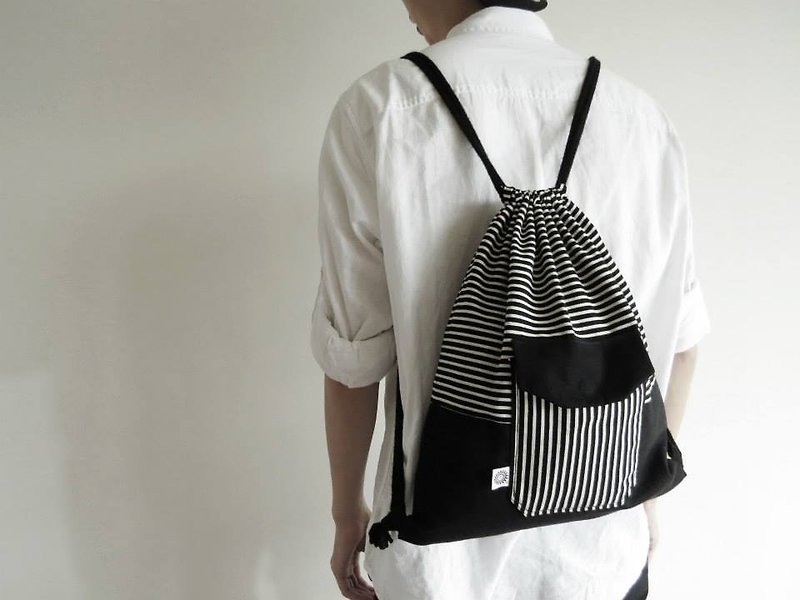 Backpacks beam port package 1X1 prime package - กระเป๋าหูรูด - วัสดุอื่นๆ สีดำ