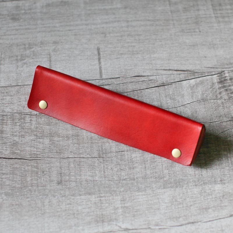 赤い牛革の三角立体型ペンケース/メガネケース - ペンケース・筆箱 - 革 レッド