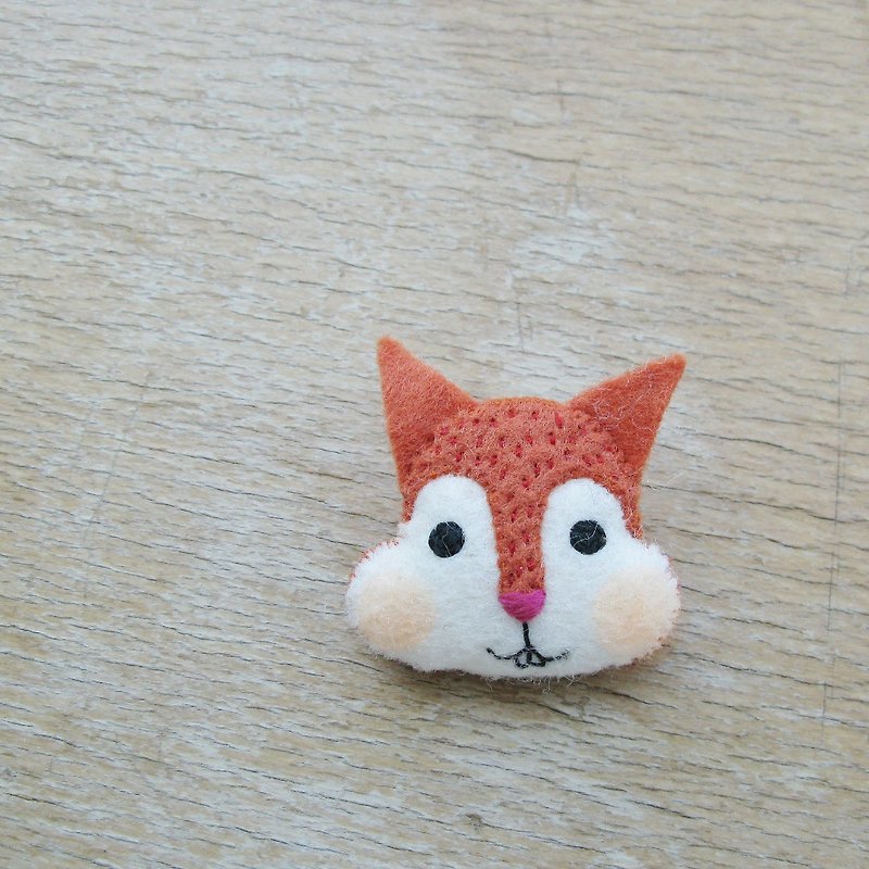 Big squirrel pin/magnet/key ring/animal hair accessories - Hair Accessories - Other Materials Orange
