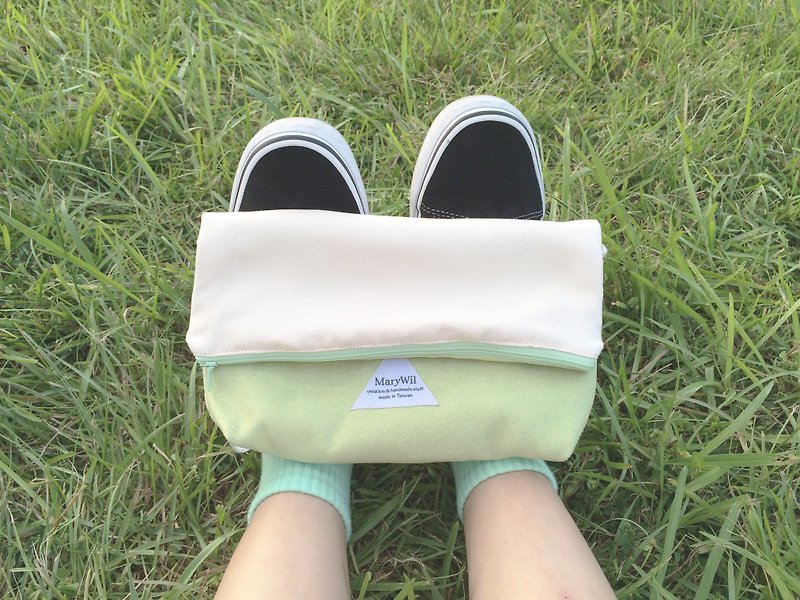 MaryWil Colorful Shoulder Bag-Apricot Cream/Grass Green - กระเป๋าแมสเซนเจอร์ - วัสดุอื่นๆ ขาว