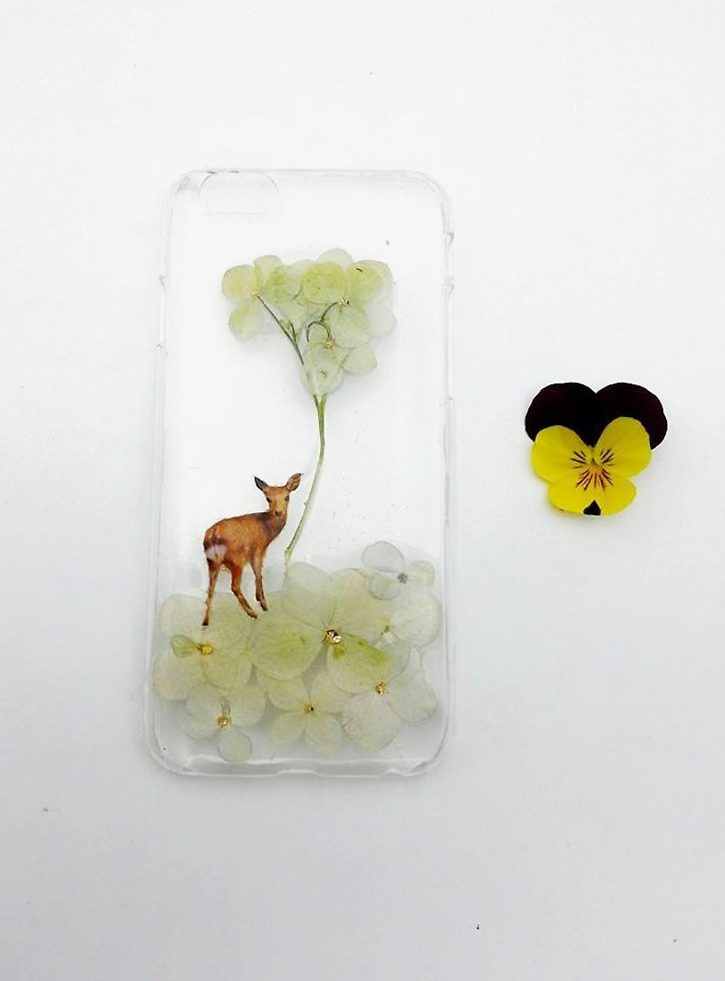 [Lost and find] early spring deer phone case Phone Case - Other - Plastic Green