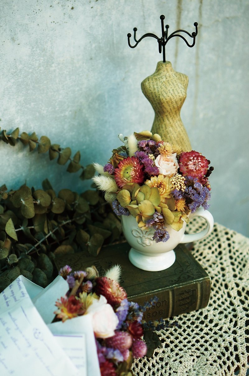 Classical European style eternal flower cup dried (Valentine's Limited) - เย็บปัก/ถักทอ/ใยขนแกะ - พืช/ดอกไม้ สีม่วง
