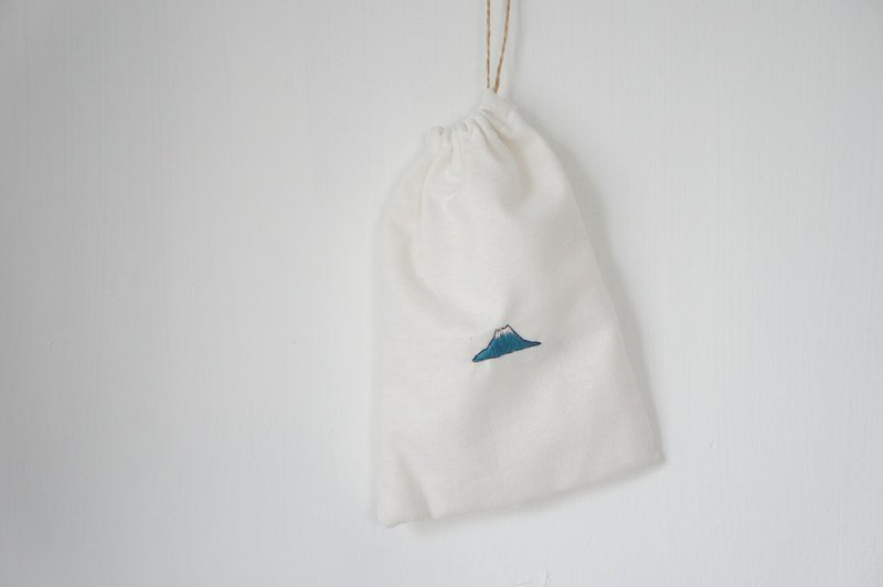 你的袋子 - 刺繡束口袋/富士山 - 其他 - 其他材質 白色