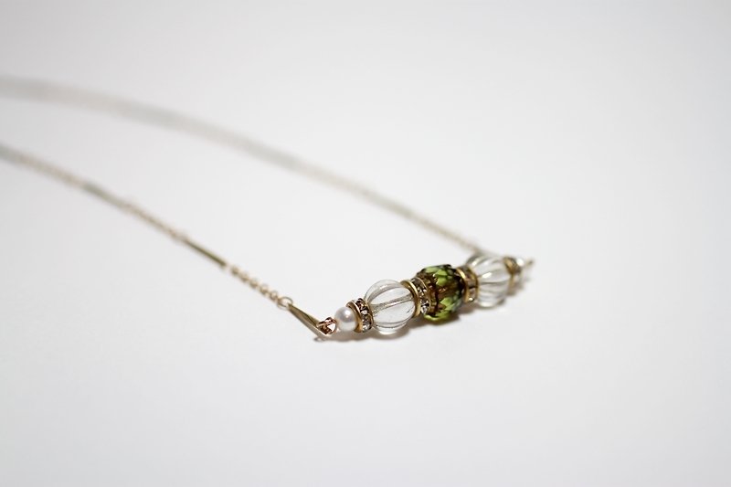 典雅寶石綠 珍珠黃銅古董珠天然石造型項鍊 長鍊/短鍊/鎖骨鍊 - 鎖骨鍊 - 其他材質 綠色