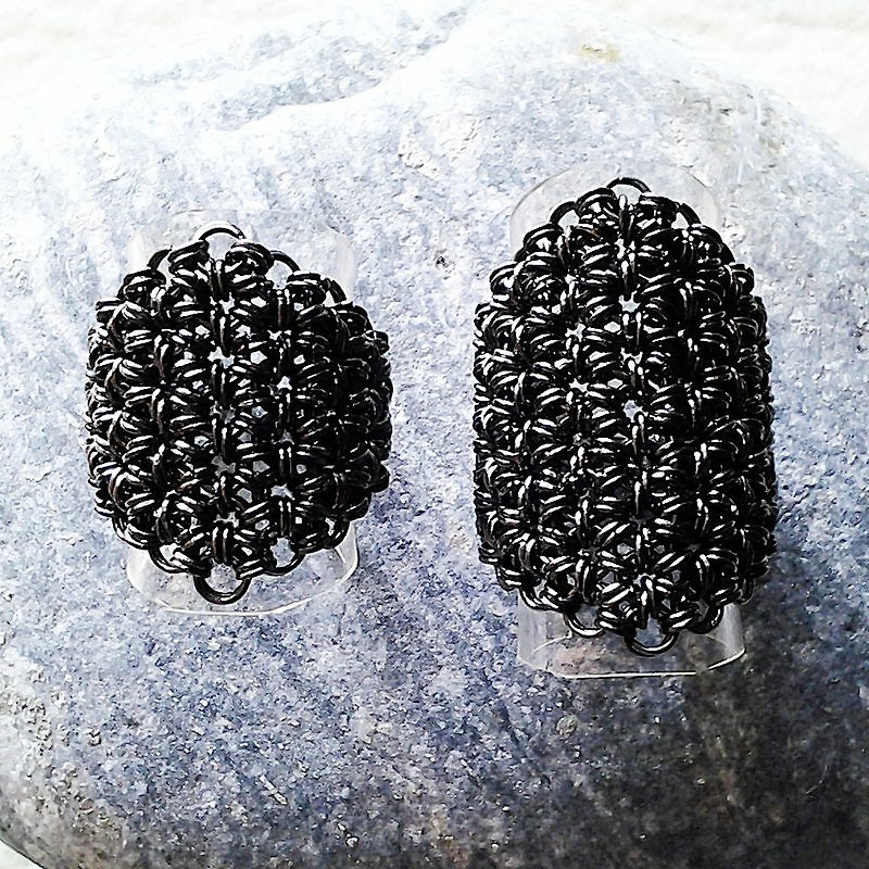 Muse Valentine Huanhuan interlocking metal chainmail shield Black Couple Ring - General Rings - Other Metals Black
