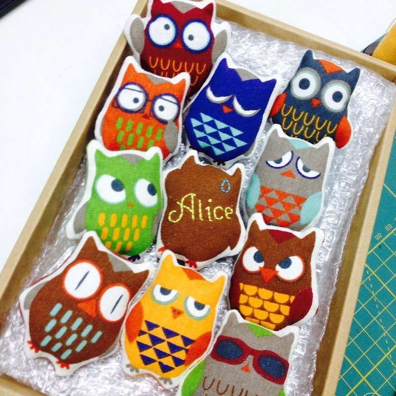 Cute owl brooch -7 only - Brooches - Other Materials Multicolor