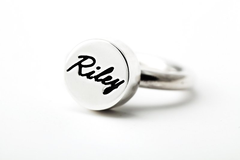 Customized ring cute word plate-small round ring name English text ring 925 sterling silver - กำไลข้อเท้า - เงินแท้ สีเงิน