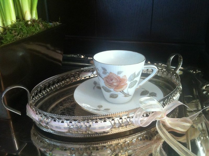 ♥ ~ ~ ♥ Anne crazy Antiquities hand the British system of gold and silver, silver plated carved fruit cake plate inventory center plate jewelry tray - Teapots & Teacups - Other Metals Multicolor