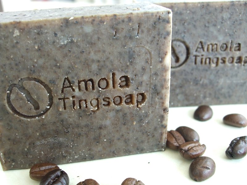 Black coffee exfoliating handmade soap - น้ำหอม - วัสดุอื่นๆ สีนำ้ตาล
