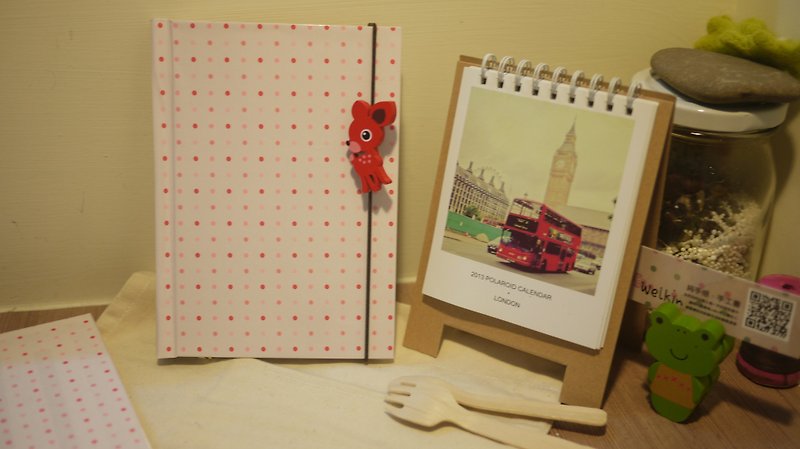 Rococo Strawberries WELKIN Handle Handbook Notebook _ Water Jade Powder - สมุดบันทึก/สมุดปฏิทิน - กระดาษ 