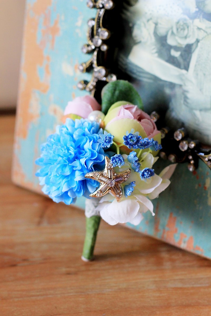 Handmade Corsage [Imitation Flower Series] Cute Little Ball Chrysanthemum (Blue) - เข็มกลัด - กระดาษ สีน้ำเงิน