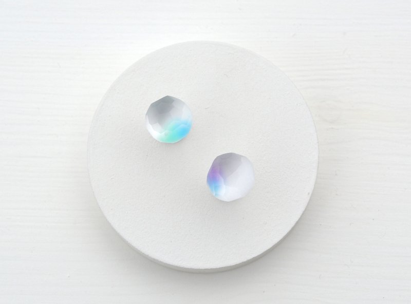 玻璃素材 bit 系列 白色 - 耳環/耳夾 - 玻璃 白色