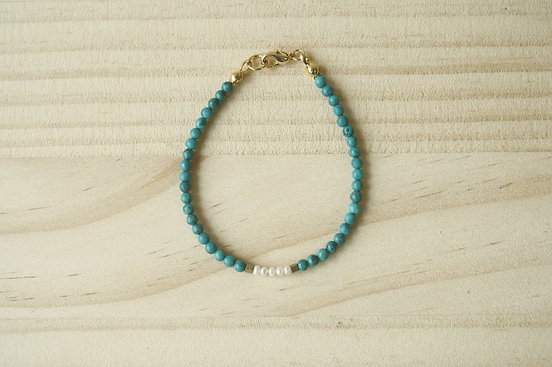 Chun Yue small pearl § turquoise x x brass. Bracelets