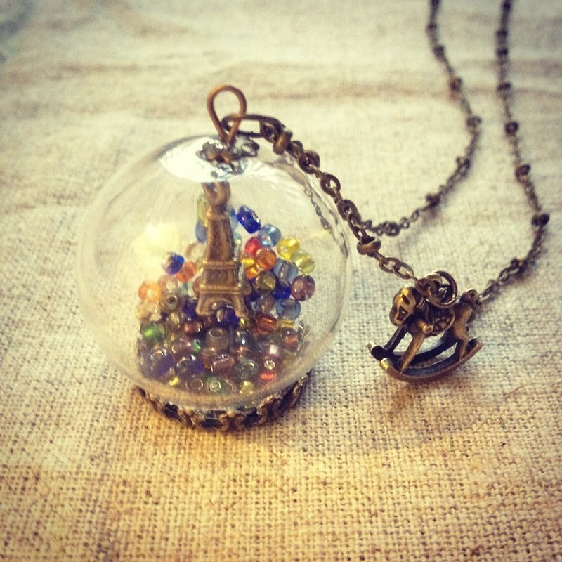 [Imykaka] ♥ crystal ball small ball Trojans Eiffel Tower necklace Valentine - Necklaces - Glass Multicolor