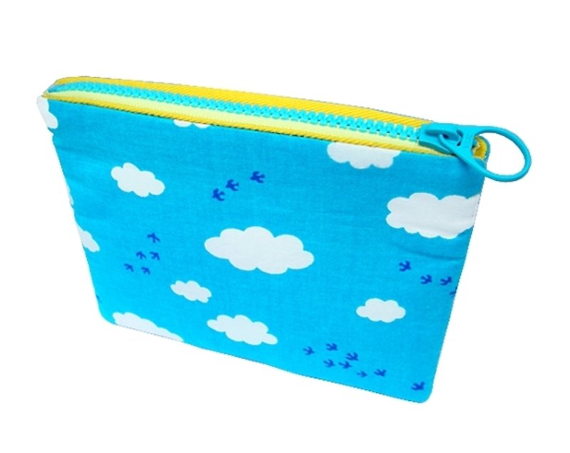 Hand Sew sandwich Purse: blue sky clouds - Coin Purses - Other Materials Blue