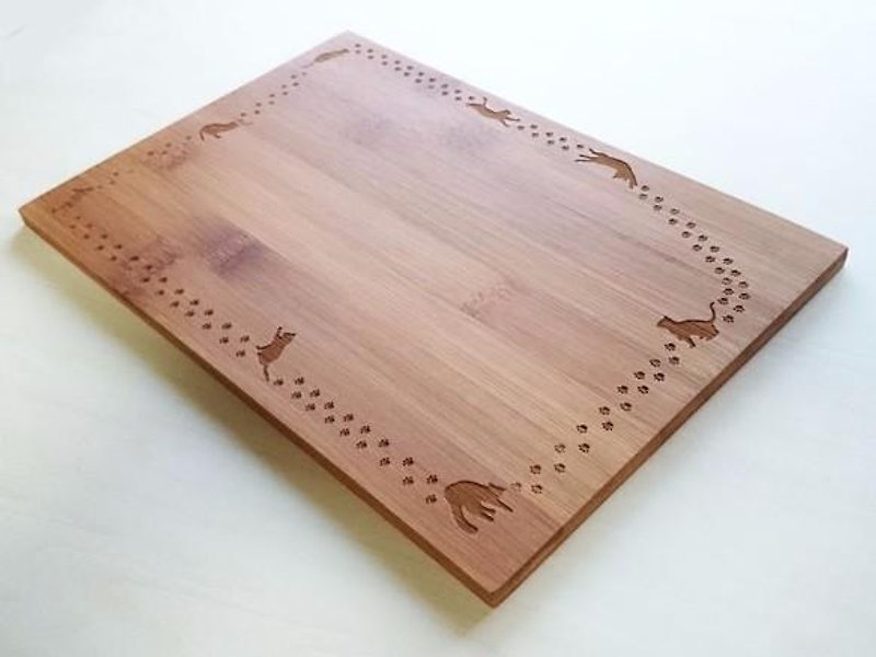 Of cat paws footprints rectangular cutting board - Cookware - Bamboo Brown