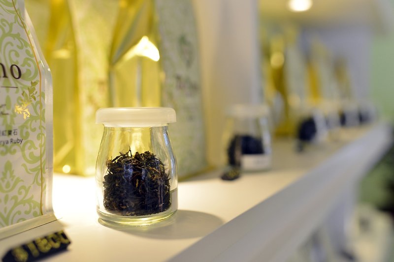 [Black Tea Monopoly] Small Leaf Black Tea ~ Four Seasons Color 100g - Tea - Other Materials 