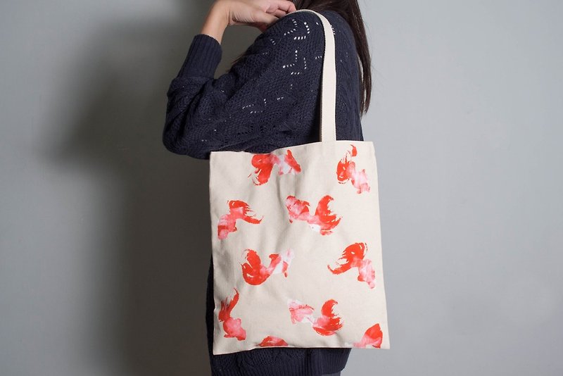 [Fu Bag] Hand-painted Handprint Embroidered Cloth Bag [Multiple Goldfishes] One-sided Shoulder Back Red/White/Grey Black - กระเป๋าแมสเซนเจอร์ - ผ้าฝ้าย/ผ้าลินิน หลากหลายสี