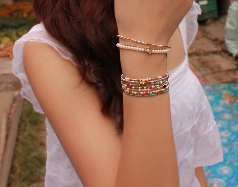 *hippie* Atacama│Beaded Bracelet with A Star Pendant - สร้อยข้อมือ - วัสดุอื่นๆ สีนำ้ตาล