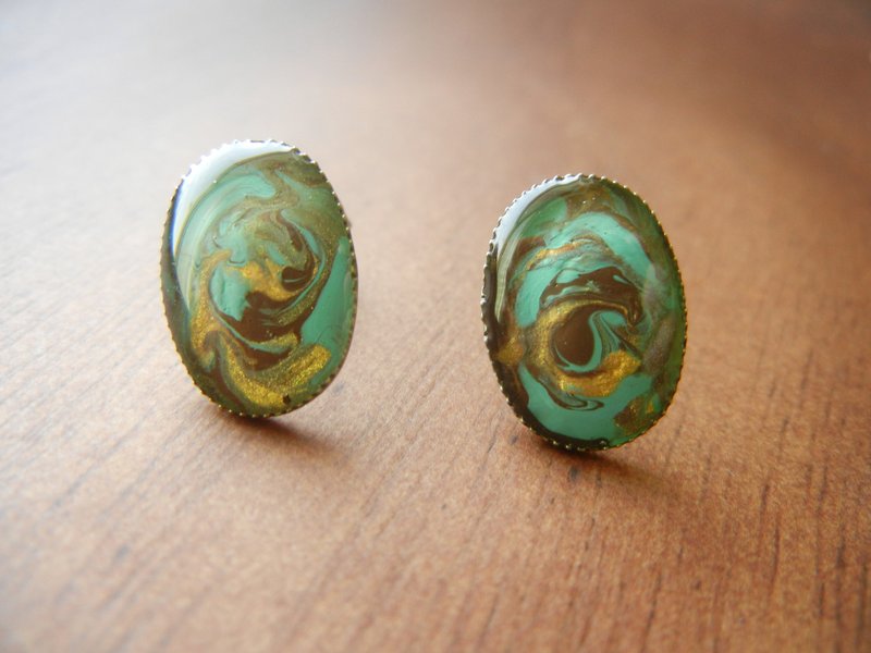 *coucoubird*橢圓混色耳環-金綠褐 - 耳環/耳夾/耳骨夾 - 其他金屬 多色