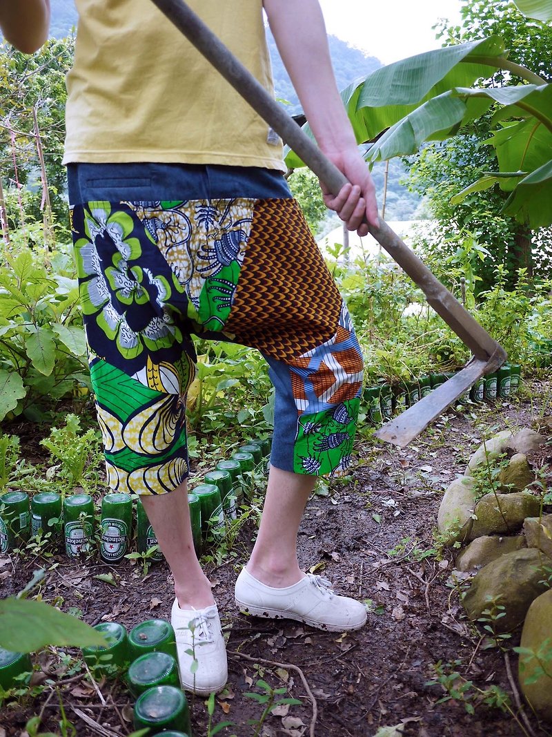 | The last thing | over ⊕ foreign Ga African fabric stitching flying squirrel shorts - Men's Pants - Other Materials Blue
