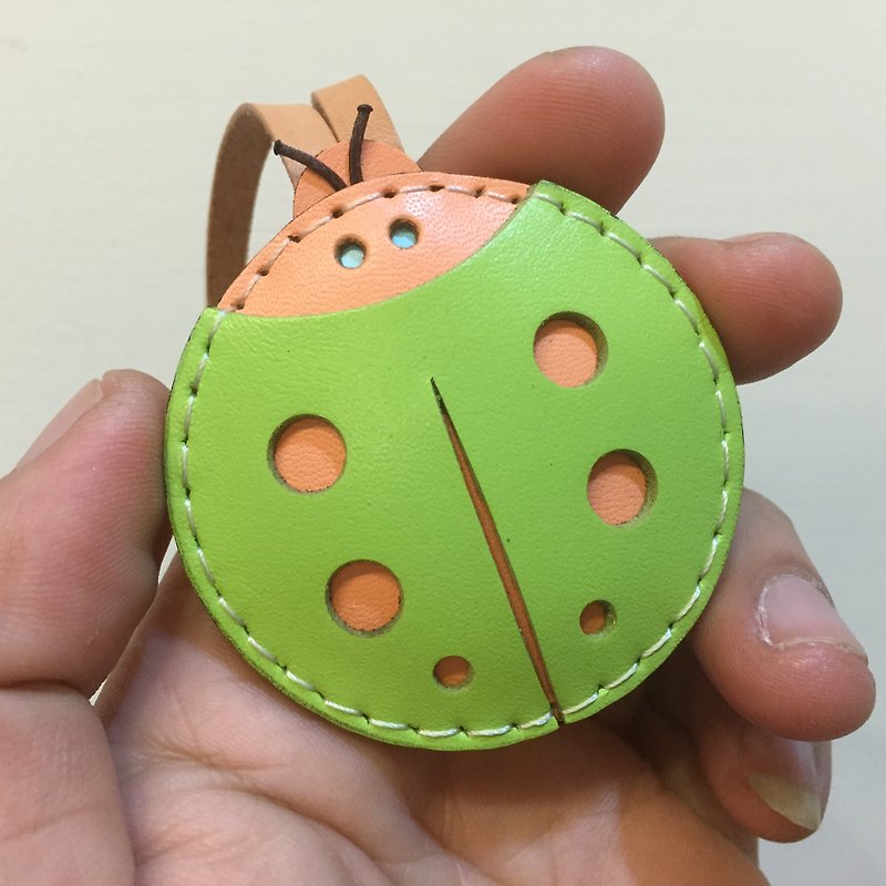 Handmade leather} {Leatherprince Taiwan MIT Green / Peach red cute ladybug hand sewn leather strap / Penny the Ladybug cowhide leather charm in apple green / peach (Small size / small size) - Keychains - Genuine Leather Pink