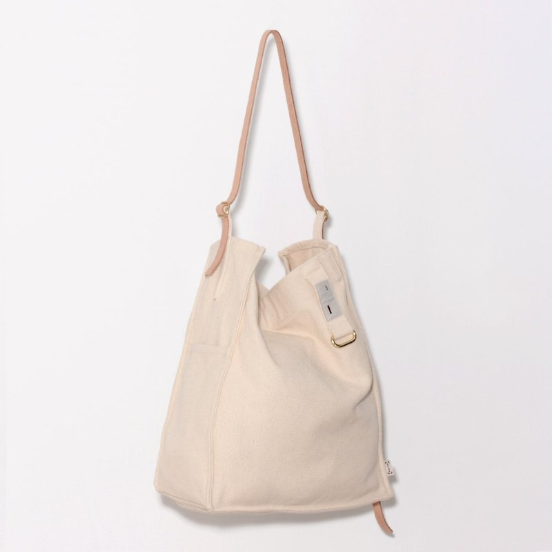 Classic geometric rectangular package original design leather strap canvas bag - Messenger Bags & Sling Bags - Cotton & Hemp White