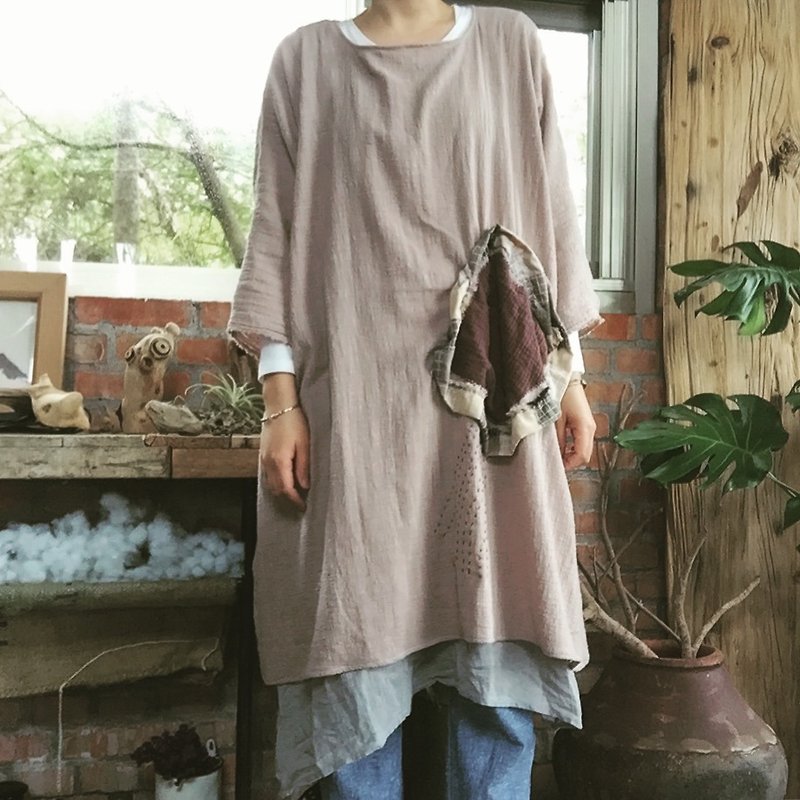 06 手縫線創作 水洗棉麻材質長袍子口袋洋裝 吃土壤的水母 - 洋裝/連身裙 - 棉．麻 咖啡色