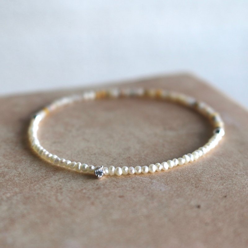 June Birthstone Bracelet Mini Pearl Onyx - Rebirth - - Bracelets - Gemstone Yellow