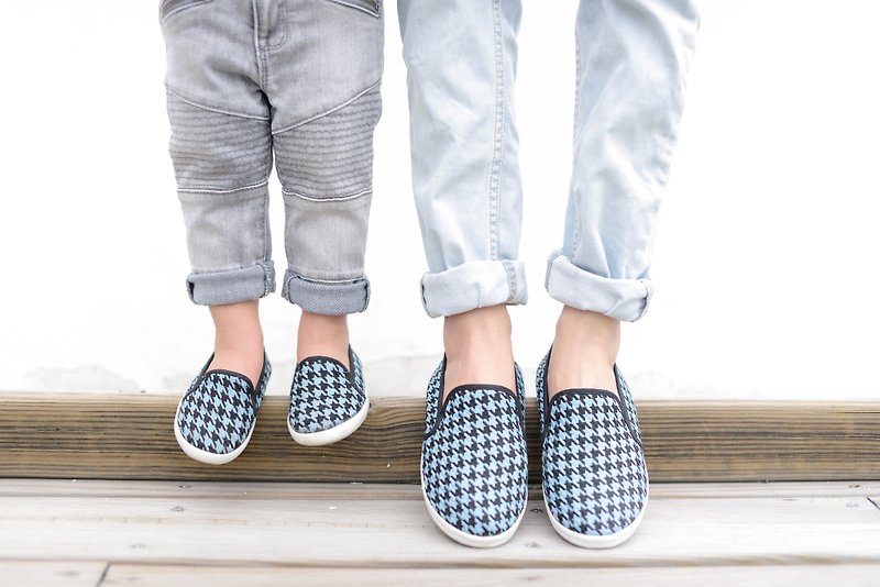 "Baby Day" classic totem houndstooth parent-child casual shoes "Women" / bright blue children's shoes parent-child shoes - รองเท้าลำลองผู้หญิง - วัสดุอื่นๆ สีน้ำเงิน