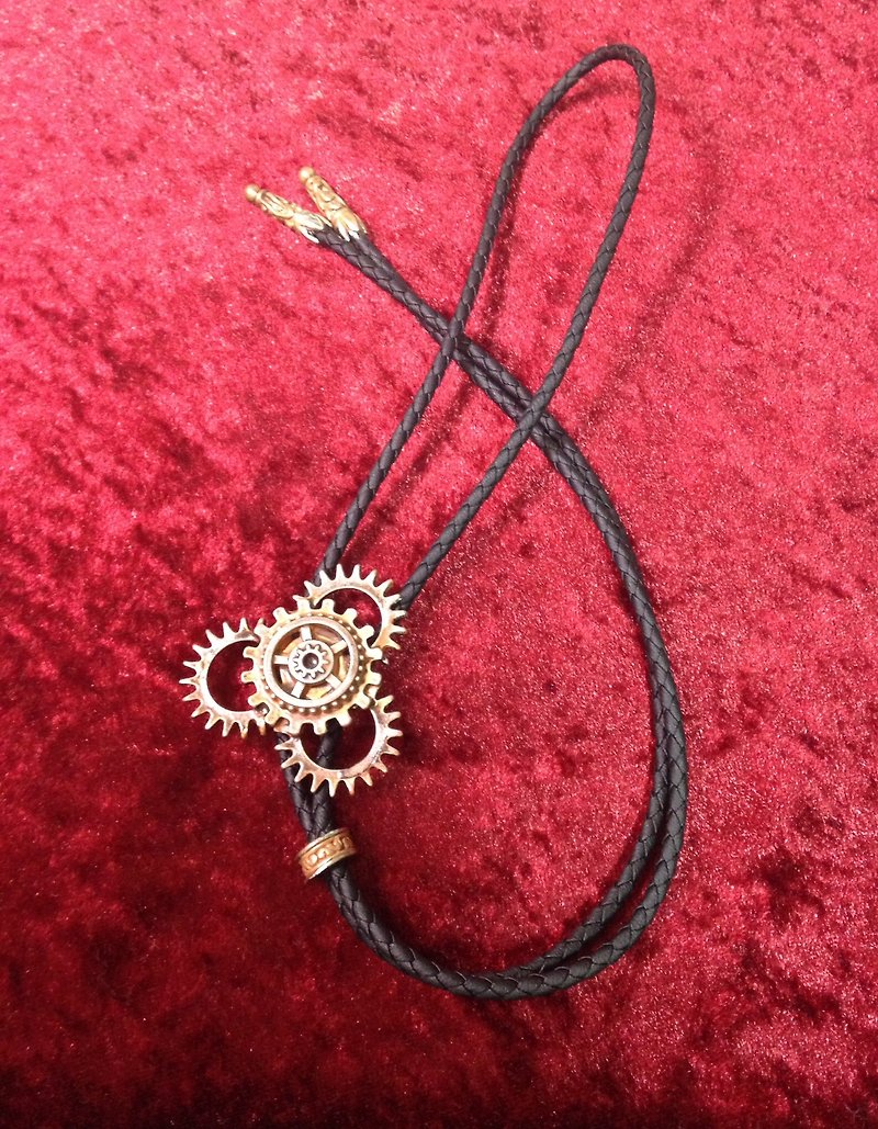 Gear bolo tie - Necklaces - Other Metals Red