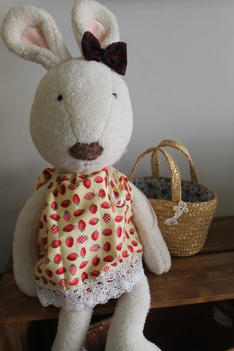 Oleta的手作雜貨╭＊【小草莓洋裝】法國兔* 砂糖兔 專屬 大兔下單區 - 其他 - 其他材質 黃色