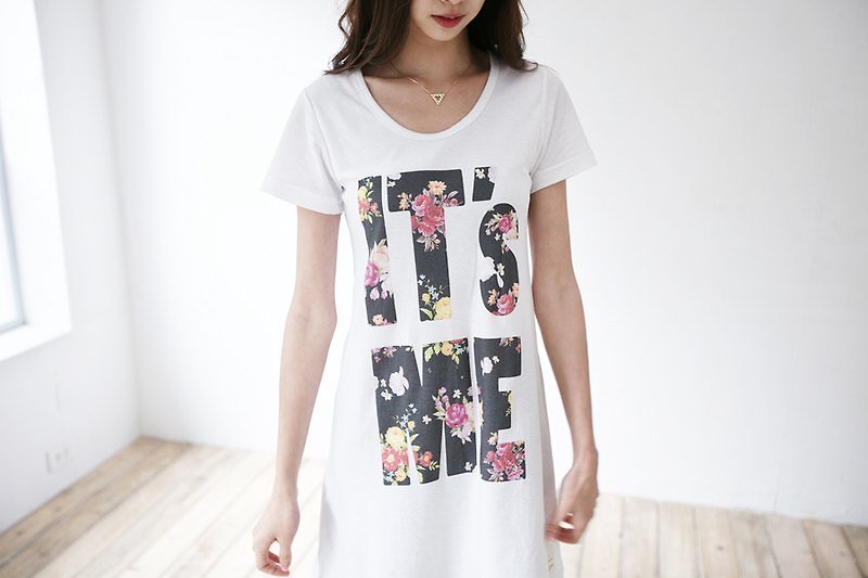 SUMI✿✿IT'S ME✿✿ retro patterns Long T-shirt_3SF080_ Beige - เสื้อยืดผู้หญิง - ผ้าฝ้าย/ผ้าลินิน ขาว