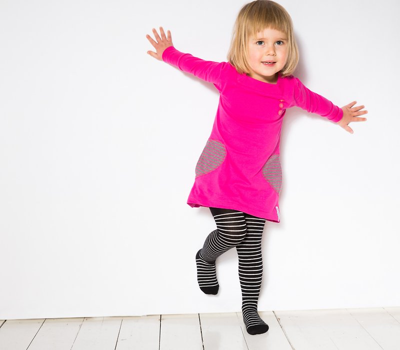 【Swedish children's clothing】Organic cotton children's pantyhose 2 years old to 6 years old black and white - ถุงเท้าเด็ก - ผ้าฝ้าย/ผ้าลินิน สีดำ