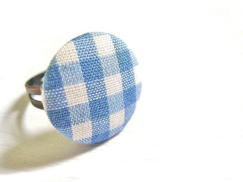 Handmade cloth blue plaid button ring - แหวนทั่วไป - วัสดุอื่นๆ 