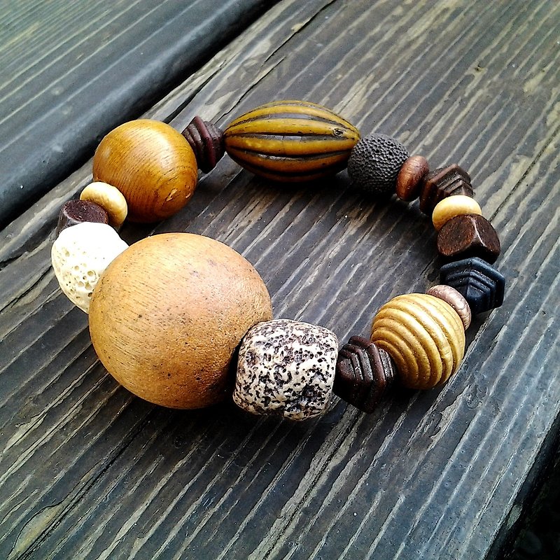 Muse natural size wooden bead retro national wind ceramic bead bracelet - Bracelets - Other Materials Multicolor