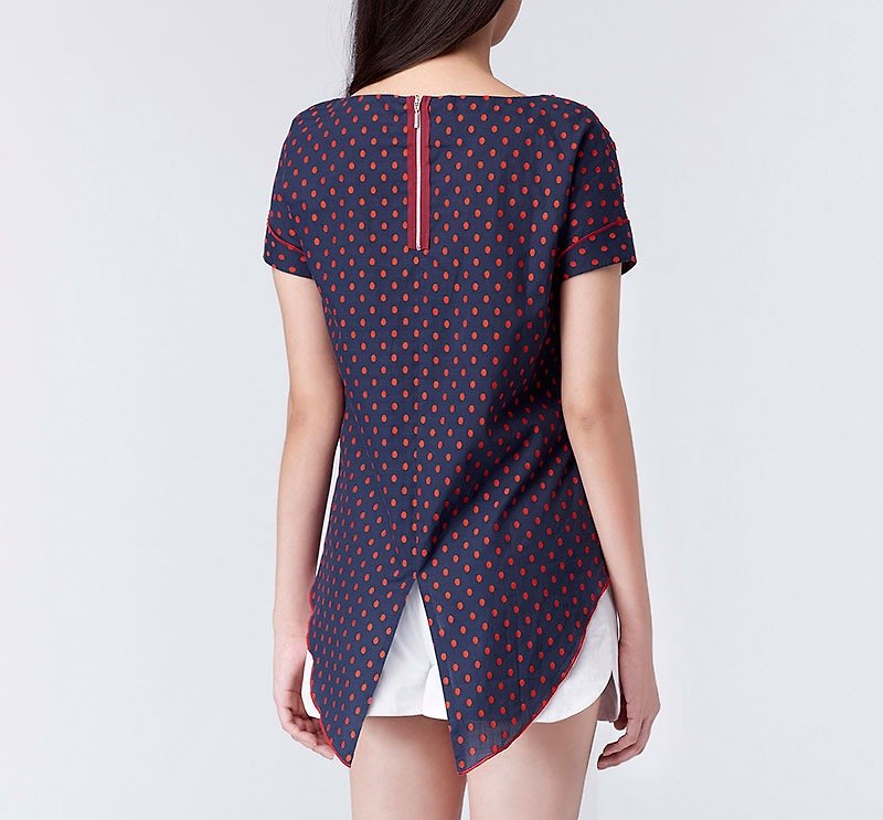 [Design] Three-dimensional polka dot jacquard swallowtail design pure cotton women's top shirt blue - เสื้อผู้หญิง - ผ้าฝ้าย/ผ้าลินิน สีน้ำเงิน