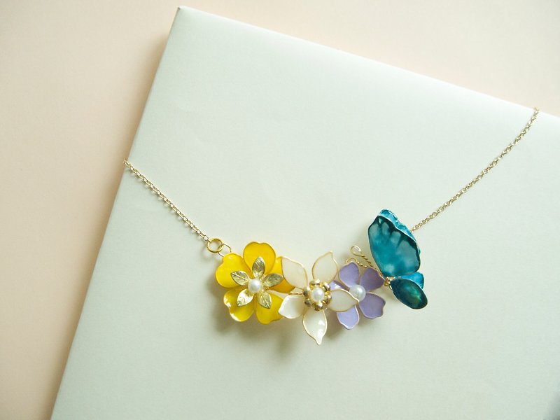 Aramore copper blue butterfly flower color necklace ﹝ single production ﹞ - สร้อยติดคอ - กระดาษ 