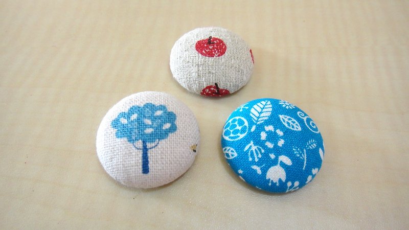 手感布包釦磁鐵 - 蘋果樹 - 磁石貼/磁鐵 - 其他材質 藍色