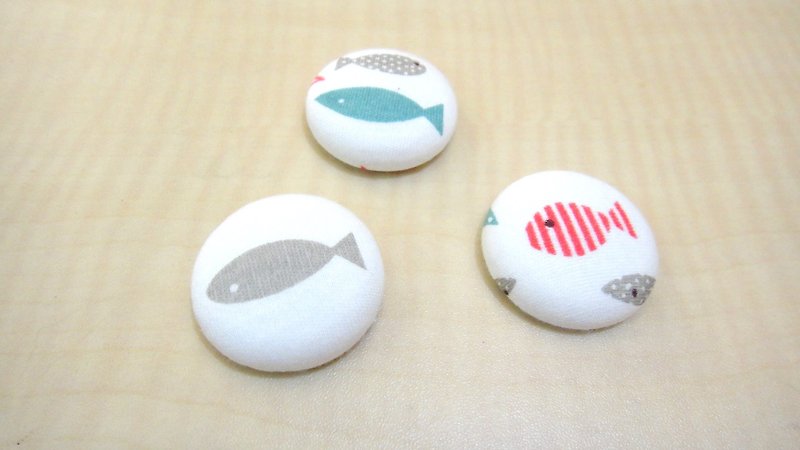 手感布包釦磁鐵 - Fish - 磁鐵 - 其他材質 白色