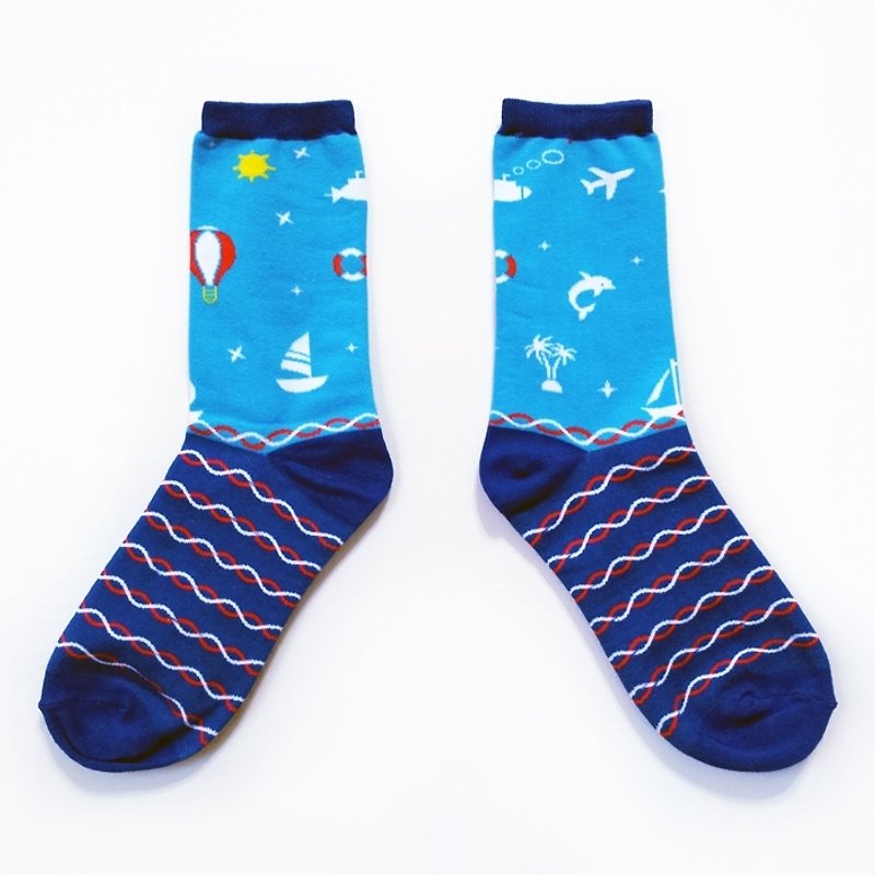 Midsummer Love-Counting the waves blooming [blue sky and white clouds] dream giant series socks - Socks - Cotton & Hemp Multicolor
