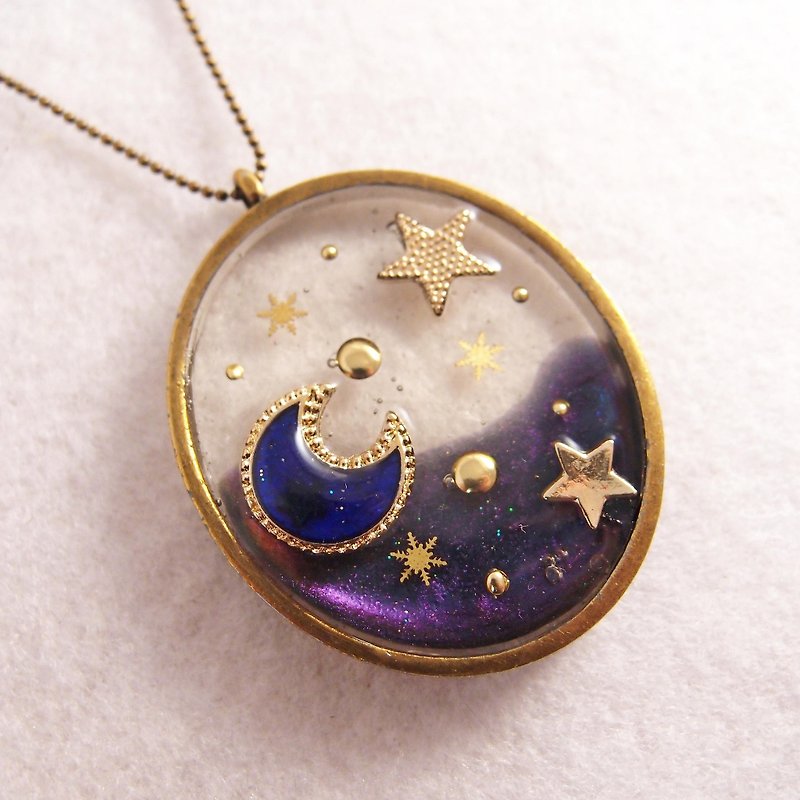 Cn0163-1 gentle moon [x] Refreshing gem long necklace bronze stars in the universe x] ** can be changed key ring, strap - สร้อยคอยาว - ซิลิคอน สีน้ำเงิน