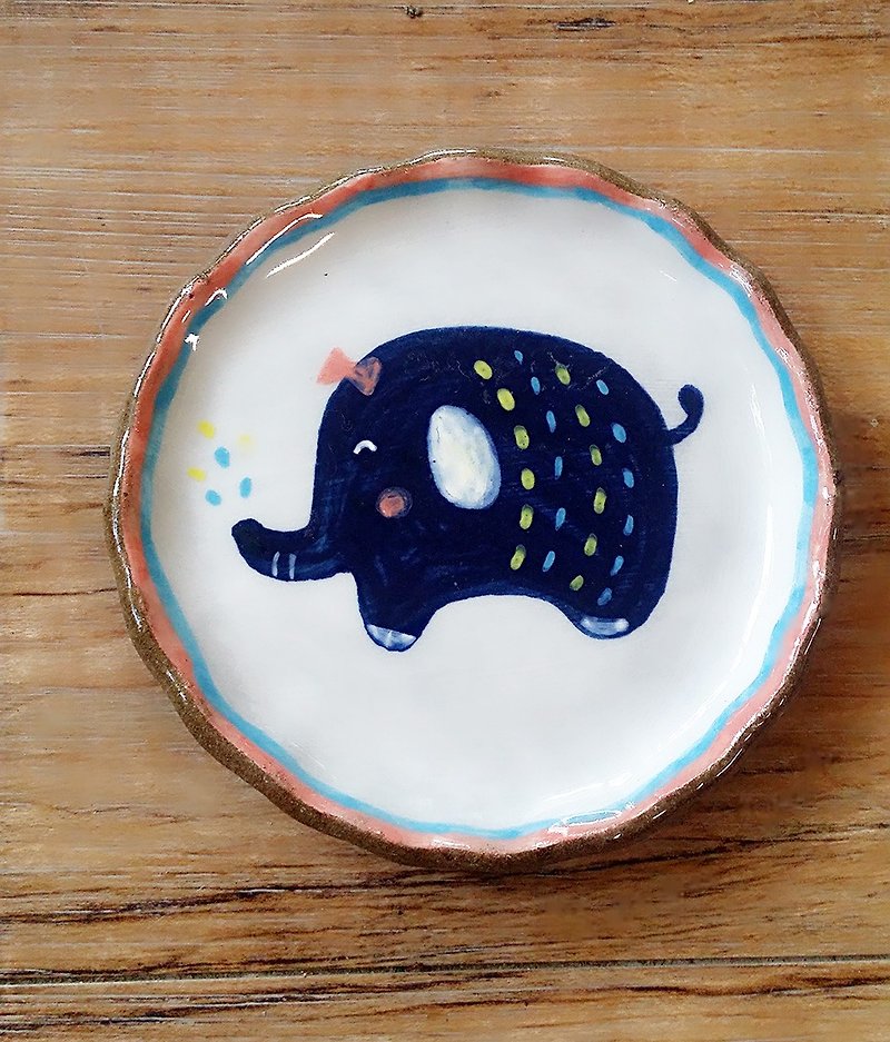 ✖ animal spray elephant disc - Pottery & Ceramics - Other Materials 