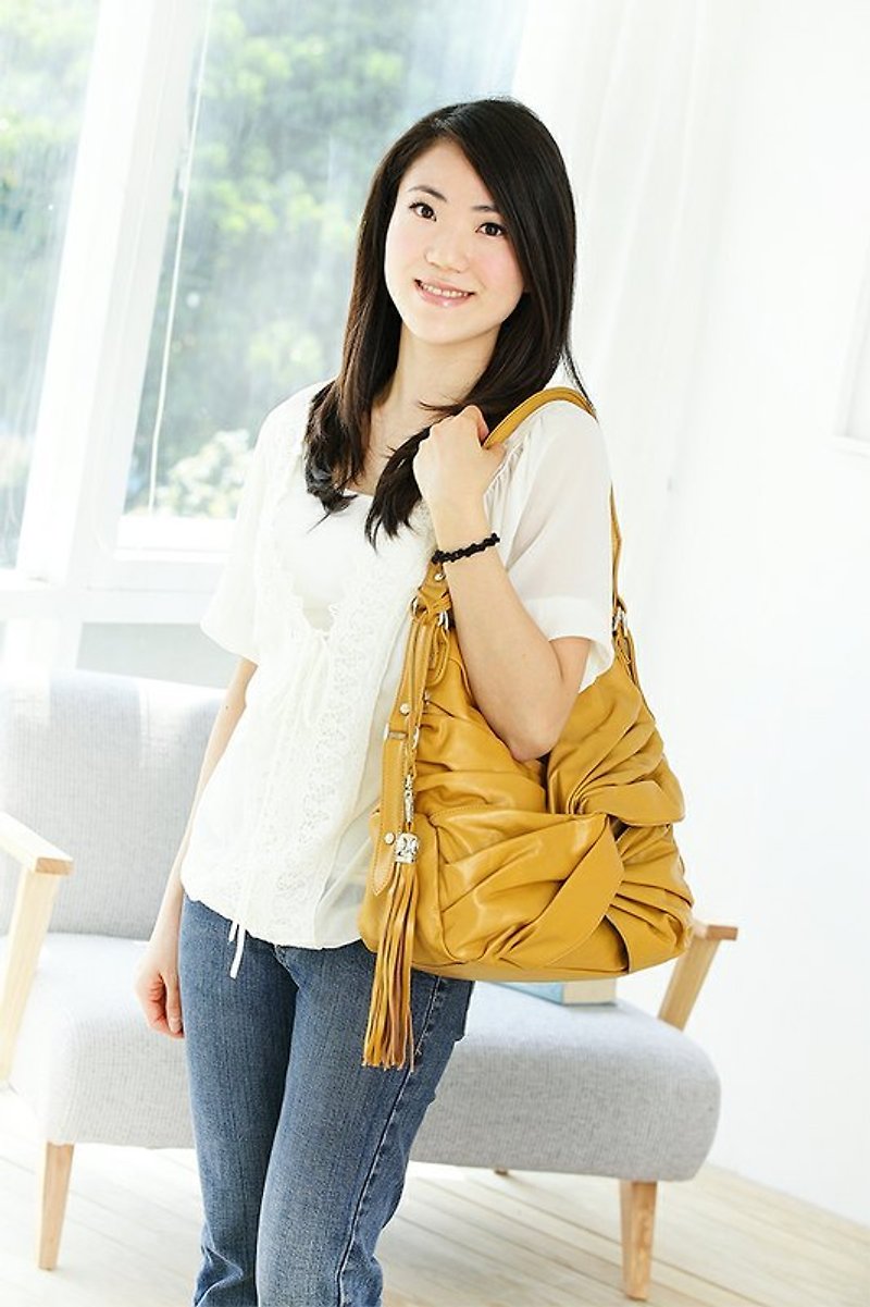 Moccasin woven shoulder bag wrinkle MS015 - Messenger Bags & Sling Bags - Genuine Leather 