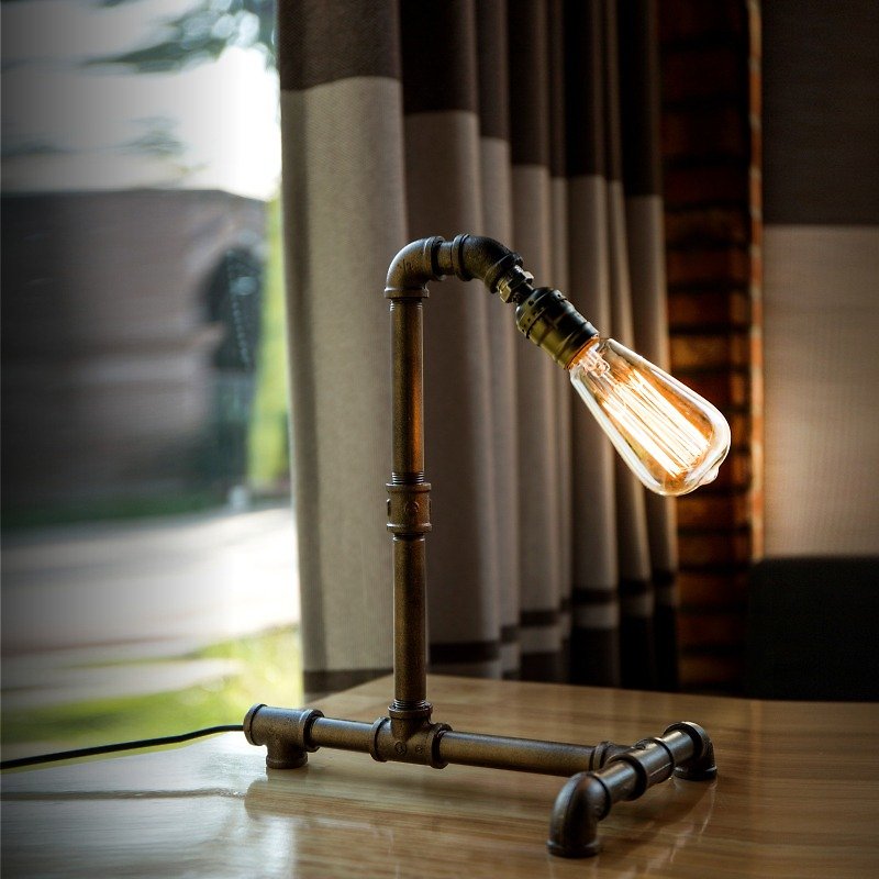 レトロなインダストリアルスタイル LOFT レトロなインダストリアルランプ-Edison Industrial - 照明・ランプ - 金属 ブラック